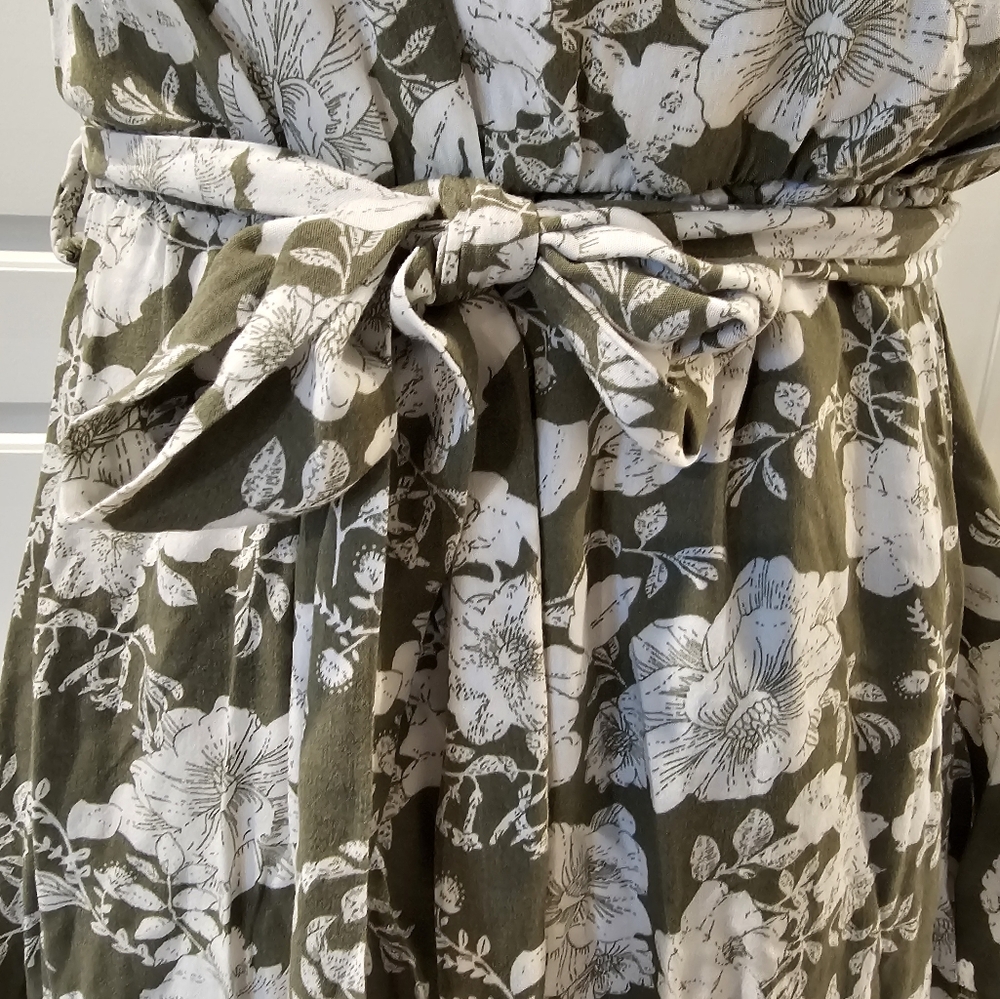 Floral Ruffle Dress - Picture 5 of 5